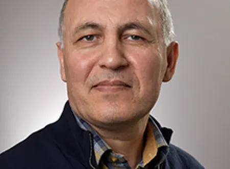 Dr. Ali Ozel