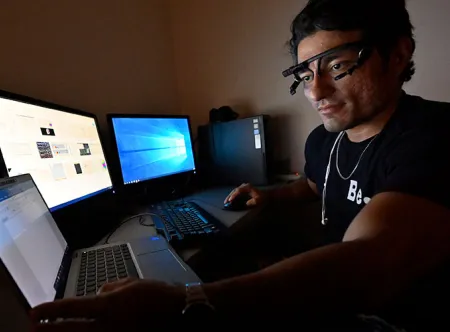 psychology major in lab learning eye movement technology