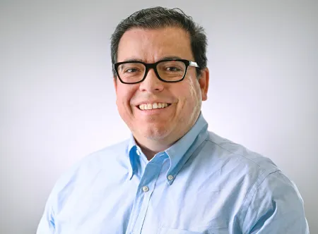 Dr. Luis Torres