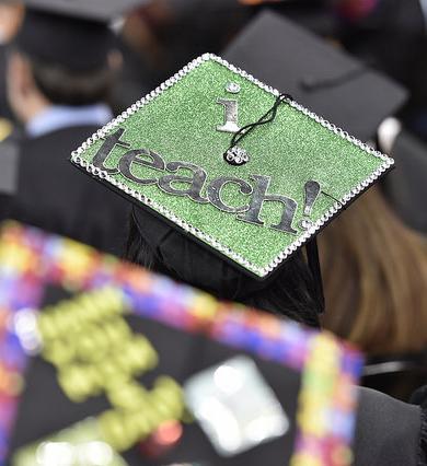 Graduation cap decorated with "I Teach"